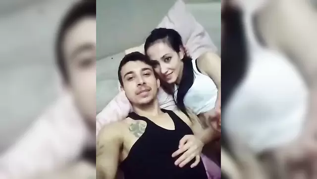 أنطاليا السمراء تمص زب الشاب عالتلفون
